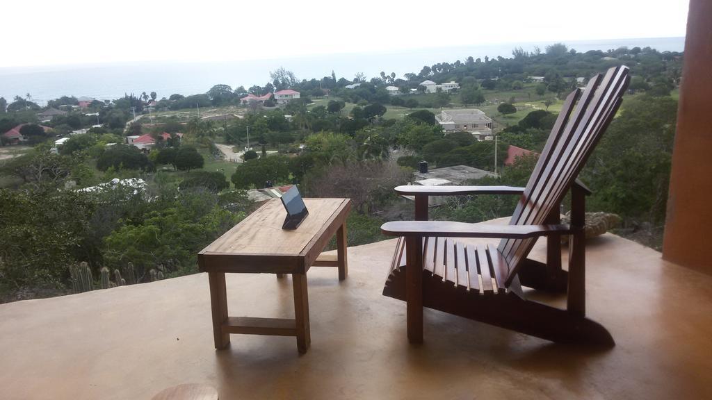 Welcoming Vibes Hotel Treasure Beach Exterior foto